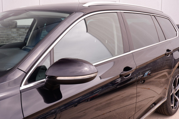 Volkswagen Passat Variant 1.4 TSI PHEV GTE Business | Pano | Elek. Trekhaak | Head-Up | Carplay | LED | Camera | Navi