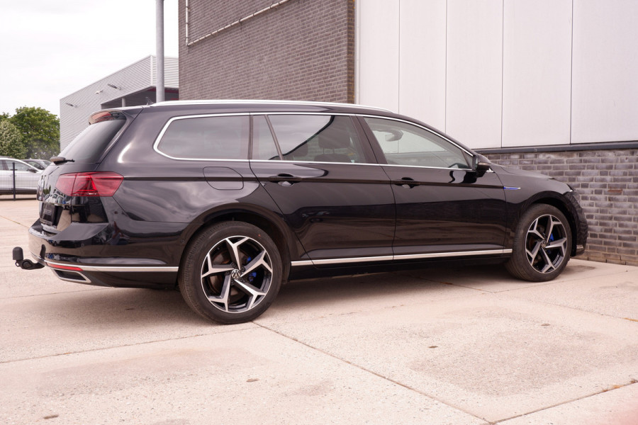 Volkswagen Passat Variant 1.4 TSI PHEV GTE Business | Pano | Elek. Trekhaak | Head-Up | Carplay | LED | Camera | Navi