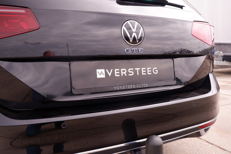 Volkswagen Passat Variant 1.4 TSI PHEV GTE Business | Pano | Elek. Trekhaak | Head-Up | Carplay | LED | Camera | Navi
