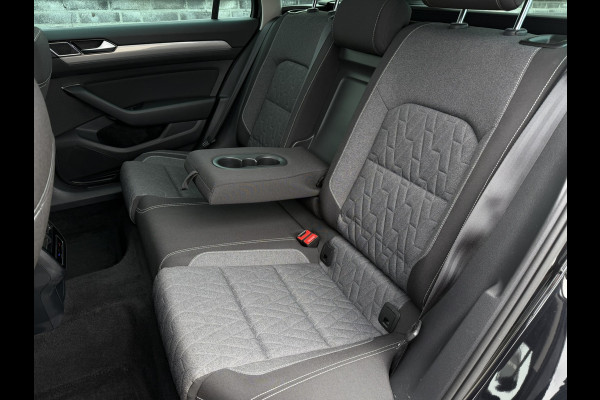 Volkswagen Passat Variant 1.4 TSI PHEV GTE Business | Pano | Elek. Trekhaak | Head-Up | Carplay | LED | Camera | Navi