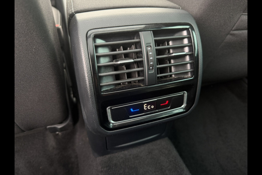 Volkswagen Passat Variant 1.4 TSI PHEV GTE Business | Pano | Elek. Trekhaak | Head-Up | Carplay | LED | Camera | Navi