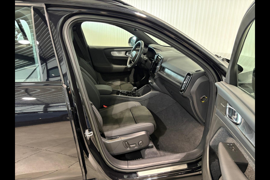 Volvo XC40 T4 Aut. Plug-in Hybrid Ultimate Dark ACC Stoelverwarming Parkeercamera 211pk