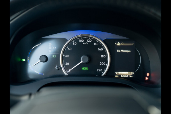 Lexus CT 200h Business Line Pro | Camera | Stoelverwarming | Leder | Bi-Tone | Keyless | Prijs Rijklaar!!