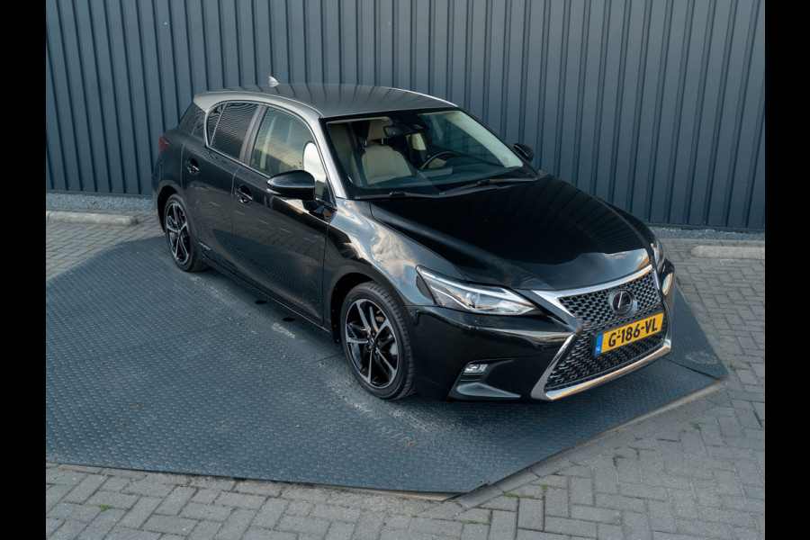Lexus CT 200h Business Line Pro | Camera | Stoelverwarming | Leder | Bi-Tone | Keyless | Prijs Rijklaar!!