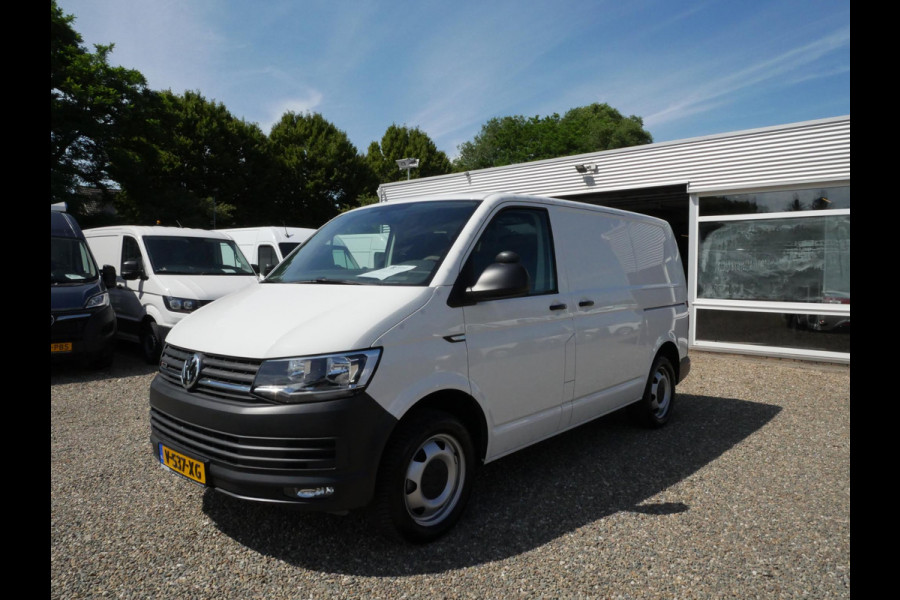 Volkswagen Transporter 2.0 TSI 204PK, L1, 4Motion, Benzine, DSG, 2 x Schuifdeur