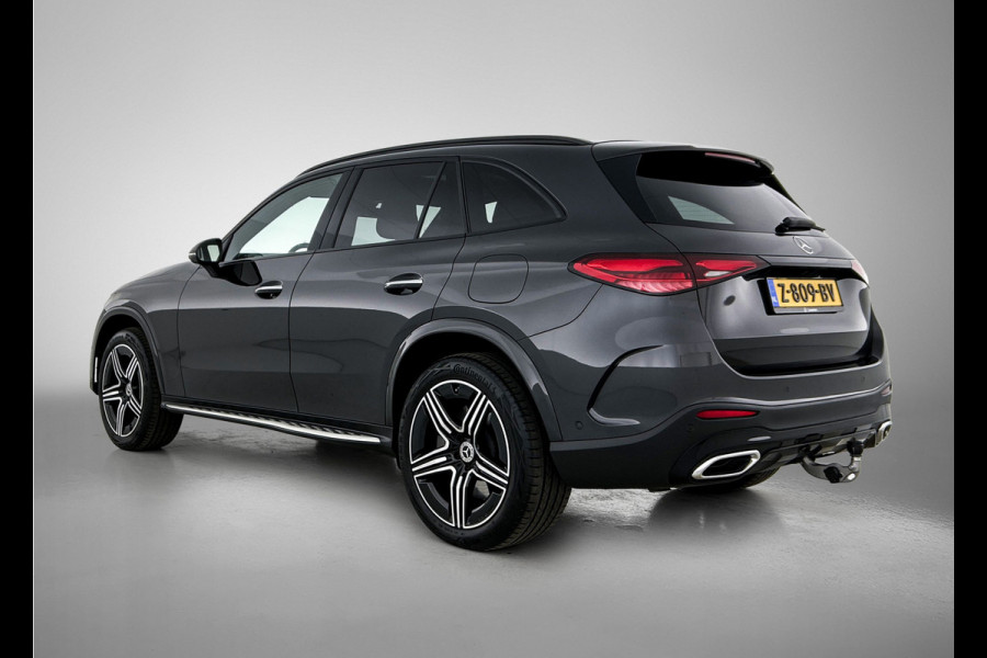 Mercedes-Benz GLC 400 e 4MATIC AMG Plug-In Hybride aprt-26 Panorama dak | 5 spaaks lichtmetalen velgen | Trekhaak | Treeplanken | Parking support | Inclusief 24 maanden MB Certified garantie voor Europa.