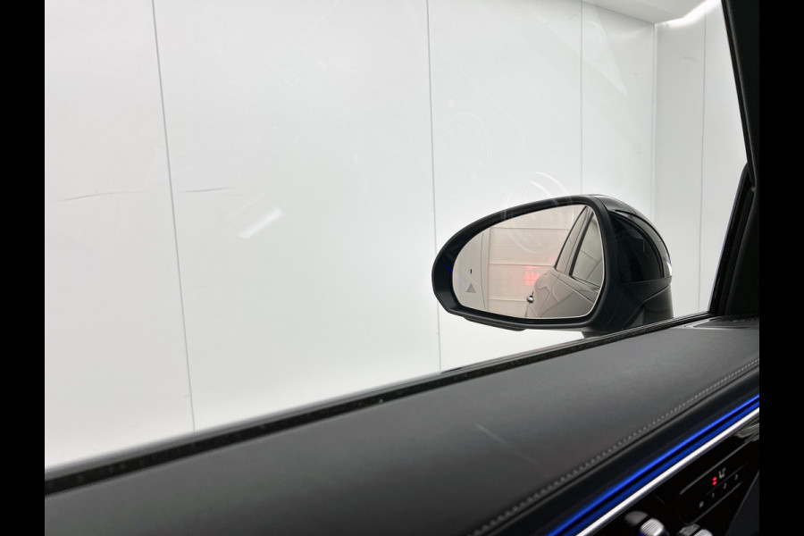 Mercedes-Benz GLC 400 e 4MATIC AMG Plug-In Hybride aprt-26 Panorama dak | 5 spaaks lichtmetalen velgen | Trekhaak | Treeplanken | Parking support | Inclusief 24 maanden MB Certified garantie voor Europa.