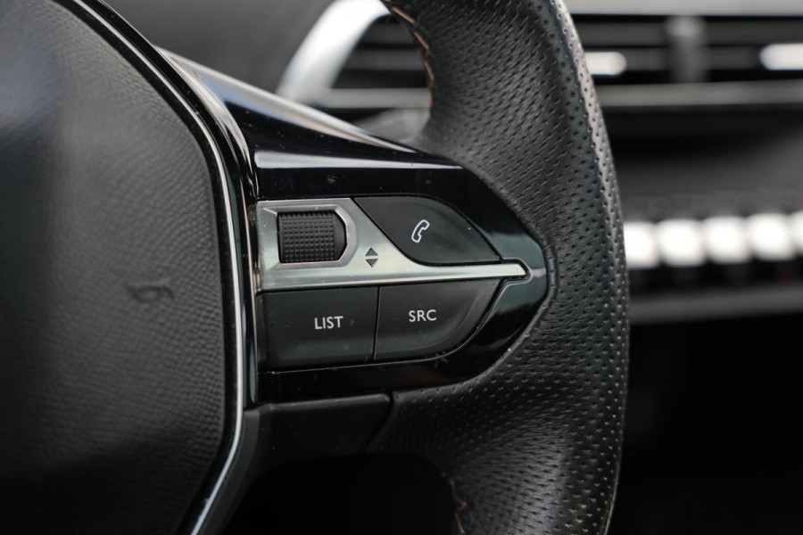 Peugeot 3008 1.2 PureTech GT Line PANORAMADAK, ORG NL, APPLE CARPLAY, VOL OPTIES!