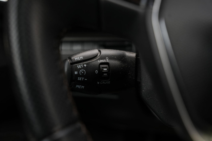 Peugeot 3008 1.2 PureTech GT Line PANORAMADAK, ORG NL, APPLE CARPLAY, VOL OPTIES!