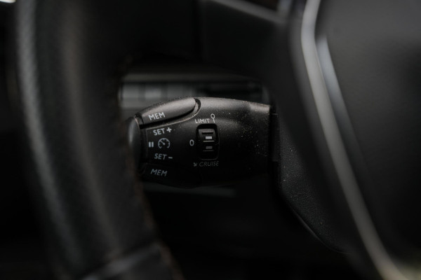 Peugeot 3008 1.2 PureTech GT Line PANORAMADAK, ORG NL, APPLE CARPLAY, VOL OPTIES!