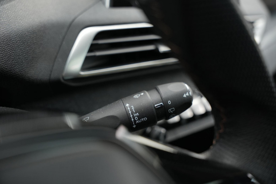 Peugeot 3008 1.2 PureTech GT Line PANORAMADAK, ORG NL, APPLE CARPLAY, VOL OPTIES!