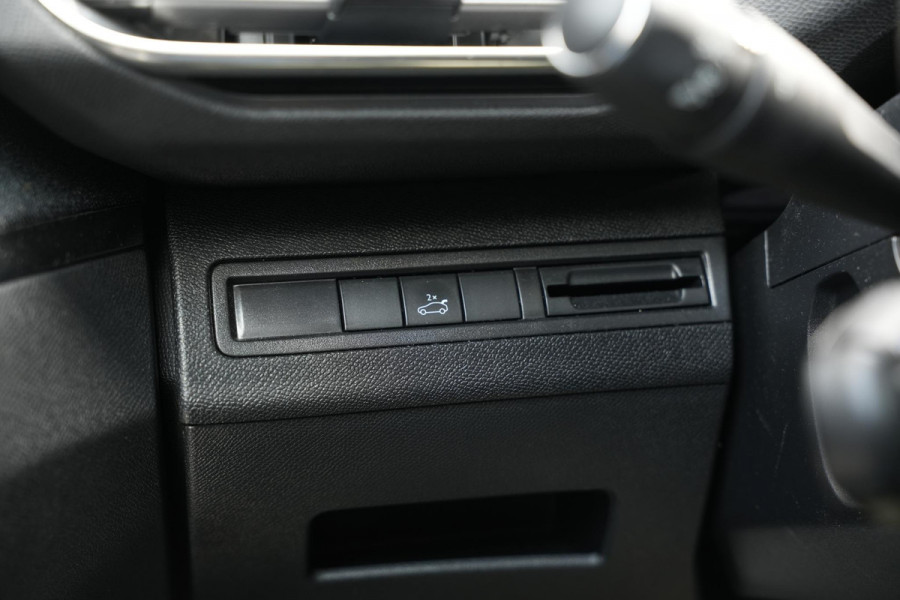 Peugeot 3008 1.2 PureTech GT Line PANORAMADAK, ORG NL, APPLE CARPLAY, VOL OPTIES!