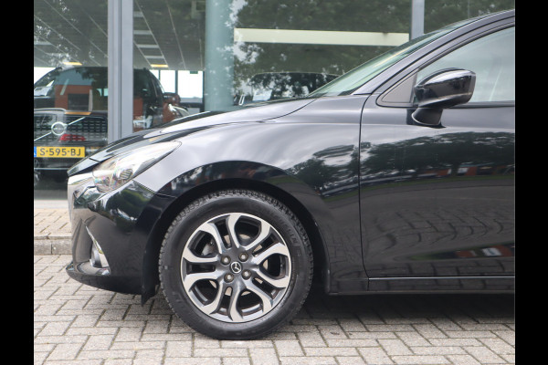 Mazda 2 1.5 Skyactiv-G Dynamic+ Navi / Pdc / Elekramen / Airco / Lm velgen 16'' Goed onderhouden / All season banden