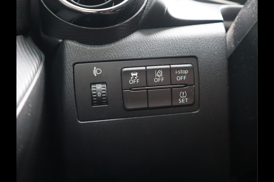 Mazda 2 1.5 Skyactiv-G Dynamic+ Navi / Pdc / Elekramen / Airco / Lm velgen 16'' Goed onderhouden / All season banden