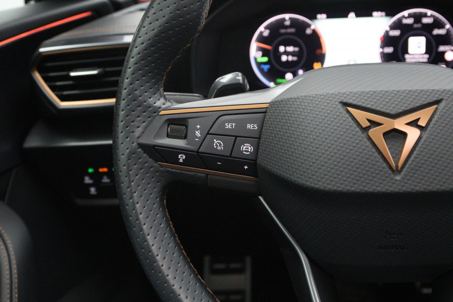 CUPRA Formentor 1.4 e-Hybrid VZ 245 PK Performance PHEV, Leder, Panoramadak, Trekhaak, Memory, Camera
