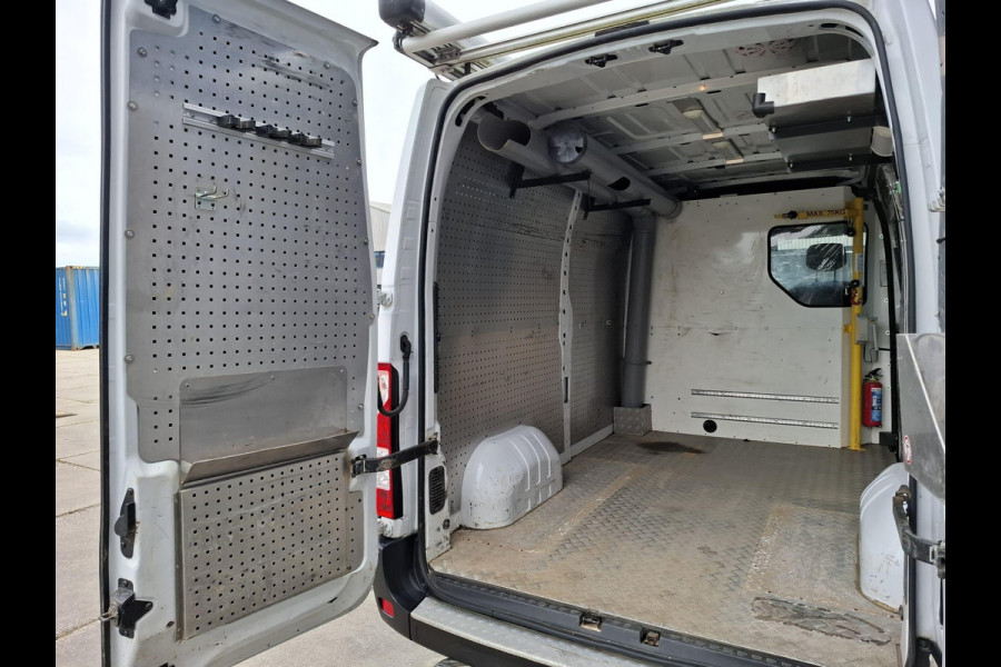 Renault Master T35 2.3 dCi L2H2 AIRCO / CRUISE CONTROLE / IMPERIAL / TREKHAAK / EURO 6
