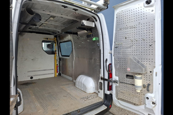 Renault Master T35 2.3 dCi L2H2 AIRCO / CRUISE CONTROLE / IMPERIAL / TREKHAAK / EURO 6