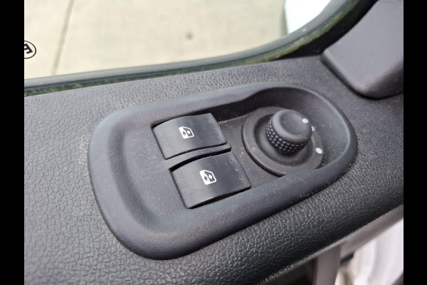 Renault Master T35 2.3 dCi L2H2 AIRCO / CRUISE CONTROLE / IMPERIAL / TREKHAAK / EURO 6