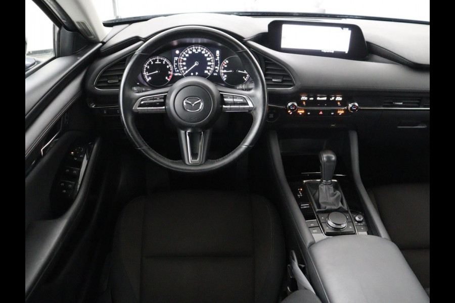 Mazda 3 2.0 e-SkyActiv-G M Hybrid 122 Comfort | Head-Up | Adaptive cruise | Camera | Carplay | Stuurverwarming | Full LED | Stoelverwarming | Navi Full map | Climate control