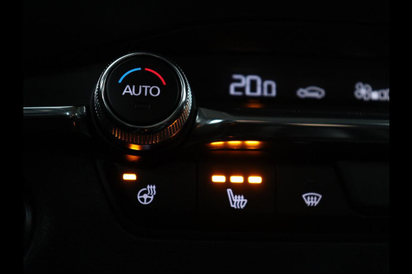 Mazda 3 2.0 e-SkyActiv-G M Hybrid 122 Comfort | Head-Up | Adaptive cruise | Camera | Carplay | Stuurverwarming | Full LED | Stoelverwarming | Navi Full map | Climate control