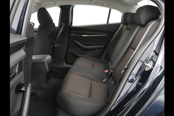 Mazda 3 2.0 e-SkyActiv-G M Hybrid 122 Comfort | Head-Up | Adaptive cruise | Camera | Carplay | Stuurverwarming | Full LED | Stoelverwarming | Navi Full map | Climate control