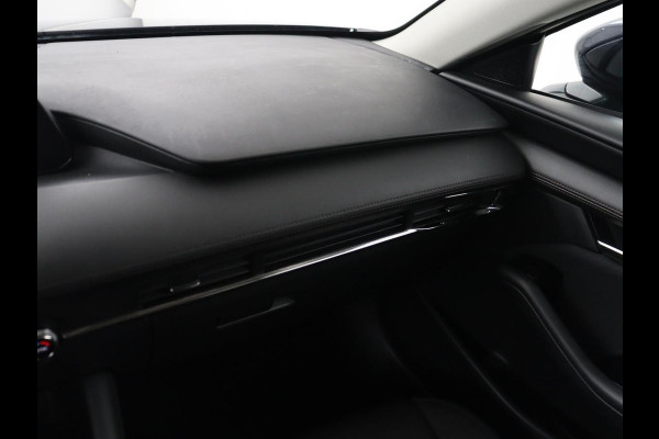 Mazda 3 2.0 e-SkyActiv-G M Hybrid 122 Comfort | Head-Up | Adaptive cruise | Camera | Carplay | Stuurverwarming | Full LED | Stoelverwarming | Navi Full map | Climate control
