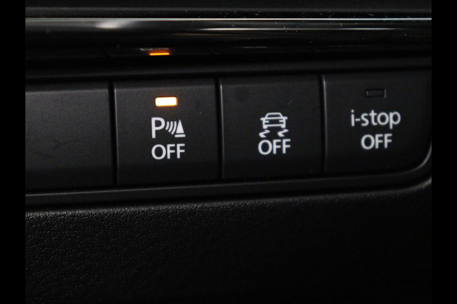 Mazda 3 2.0 e-SkyActiv-G M Hybrid 122 Comfort | Head-Up | Adaptive cruise | Camera | Carplay | Stuurverwarming | Full LED | Stoelverwarming | Navi Full map | Climate control
