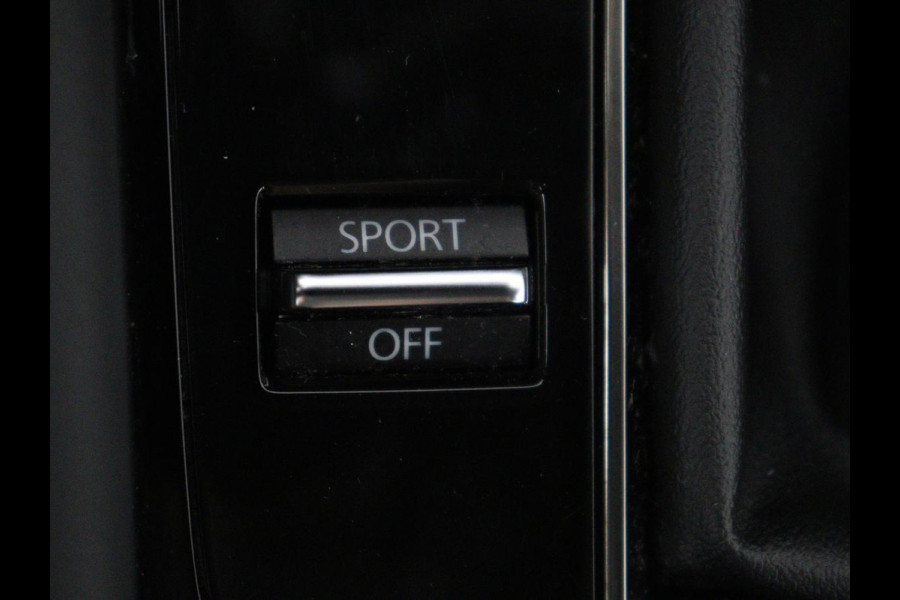 Mazda 3 2.0 e-SkyActiv-G M Hybrid 122 Comfort | Head-Up | Adaptive cruise | Camera | Carplay | Stuurverwarming | Full LED | Stoelverwarming | Navi Full map | Climate control