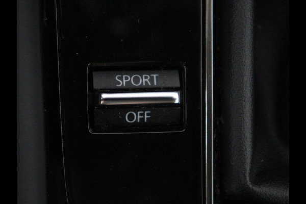 Mazda 3 2.0 e-SkyActiv-G M Hybrid 122 Comfort | Head-Up | Adaptive cruise | Camera | Carplay | Stuurverwarming | Full LED | Stoelverwarming | Navi Full map | Climate control