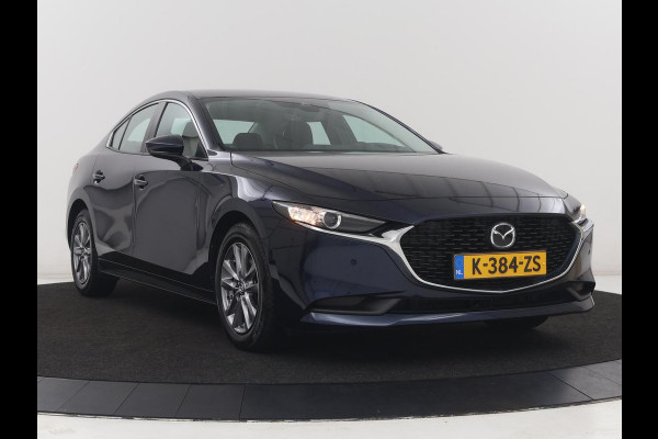 Mazda 3 2.0 e-SkyActiv-G M Hybrid 122 Comfort | Head-Up | Adaptive cruise | Camera | Carplay | Stuurverwarming | Full LED | Stoelverwarming | Navi Full map | Climate control