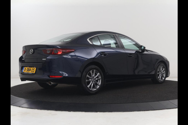 Mazda 3 2.0 e-SkyActiv-G M Hybrid 122 Comfort | Head-Up | Adaptive cruise | Camera | Carplay | Stuurverwarming | Full LED | Stoelverwarming | Navi Full map | Climate control