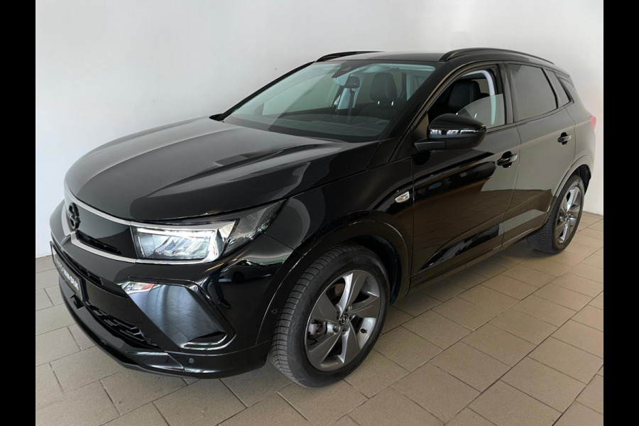 Opel Grandland 1.2 Turbo Edition AUTOMAAT AIRCO NAVI CRUISE BLUETOOTH STOELVERW STUURVERW VELGEN NIEUWSTAAT