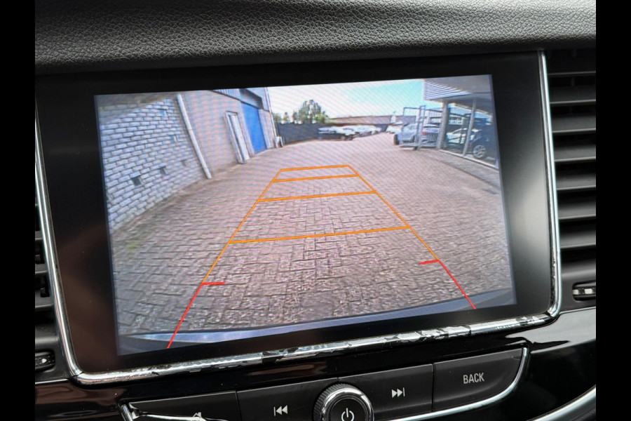 Opel Mokka X 1.4 Turbo Innovation 140 Pk | Navigatie | Voll Leder | Glazen schuif / Kantel dak | Clima | Cruise | trekhaak | 19".