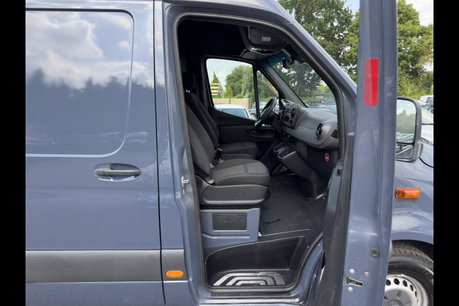 Mercedes-Benz eSprinter (INCL. BTW) *AUT | CLIMATE CONTROL | ELECTRIC WINDOWS | CAMERA | 16 INCH*