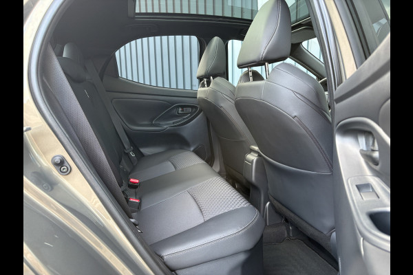 Toyota Yaris 1.5 Hybrid 130 Executive | Panodak | JBL | Head Up | Stuur & Stoel verw. | Premium Pack | Prijs Rijklaar!!