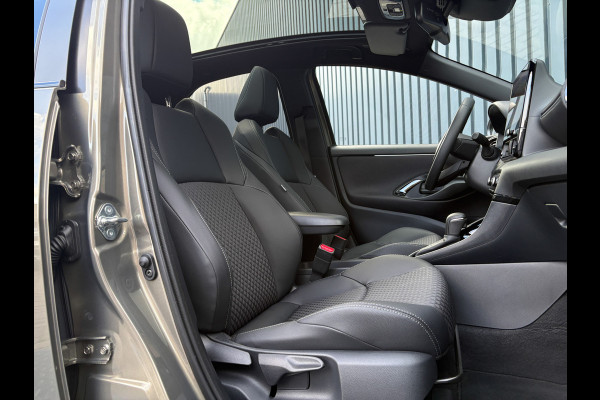 Toyota Yaris 1.5 Hybrid 130 Executive | Panodak | JBL | Head Up | Stuur & Stoel verw. | Premium Pack | Prijs Rijklaar!!