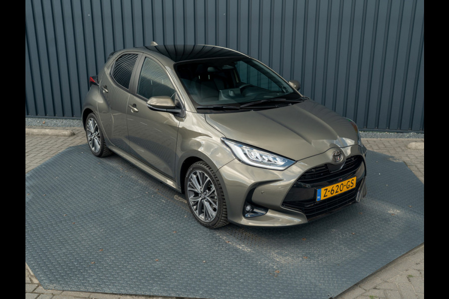 Toyota Yaris 1.5 Hybrid 130 Executive | Panodak | JBL | Head Up | Stuur & Stoel verw. | Premium Pack | Prijs Rijklaar!!