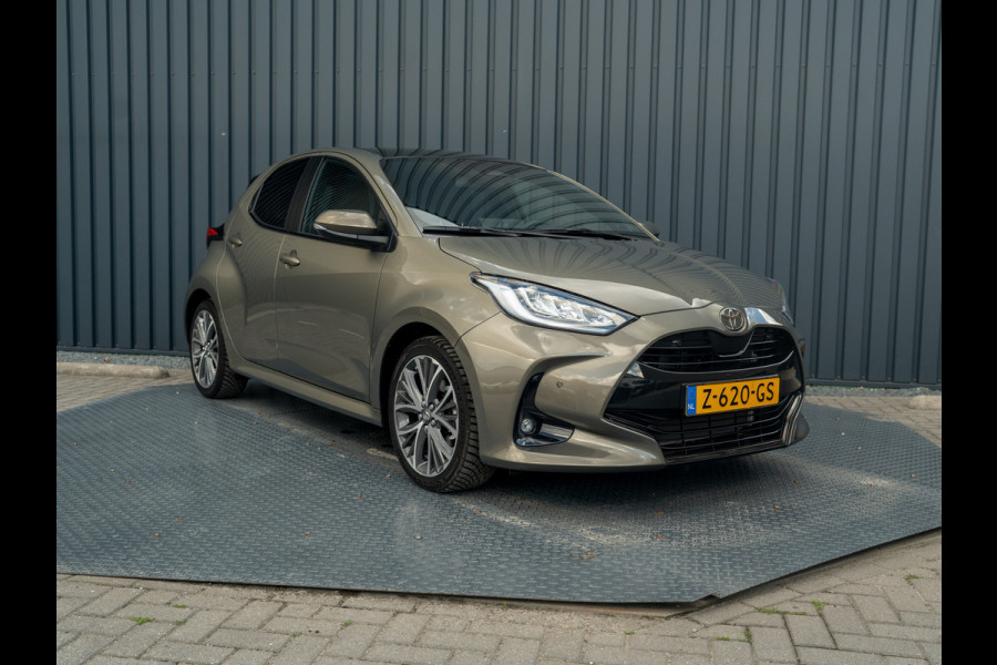 Toyota Yaris 1.5 Hybrid 130 Executive | Panodak | JBL | Head Up | Stuur & Stoel verw. | Premium Pack | Prijs Rijklaar!!