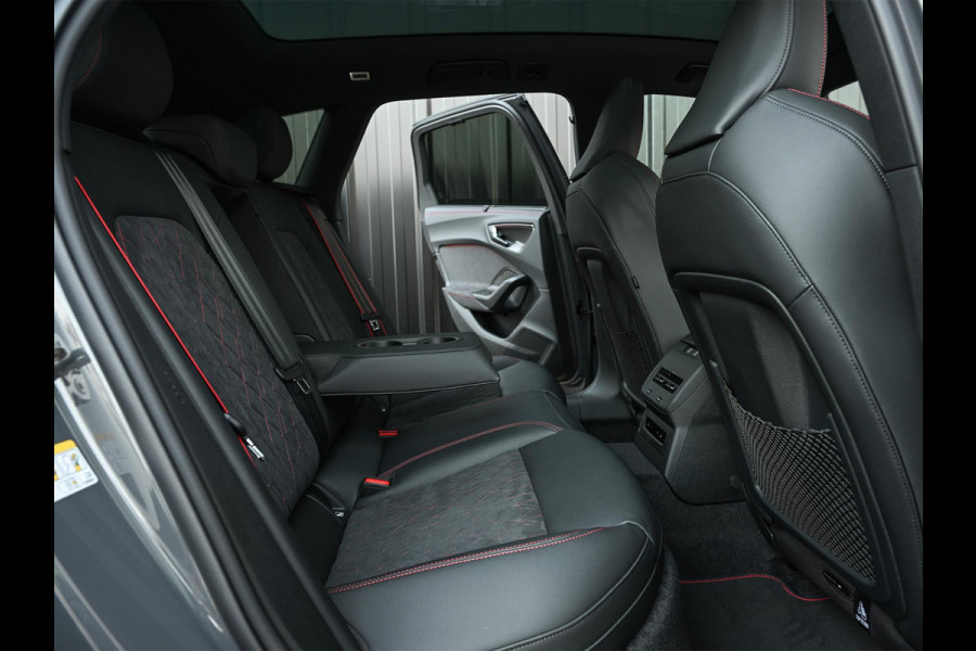 Audi A5 Avant 2.0 e-hybrid quattro S edition Competition | Nimbus grey | 367pk | S-Seats | Panoramadak | B&O Sound | Head-Up | 360 Camera | Adaptive Cruise | Trekhaak | Passagiers display |