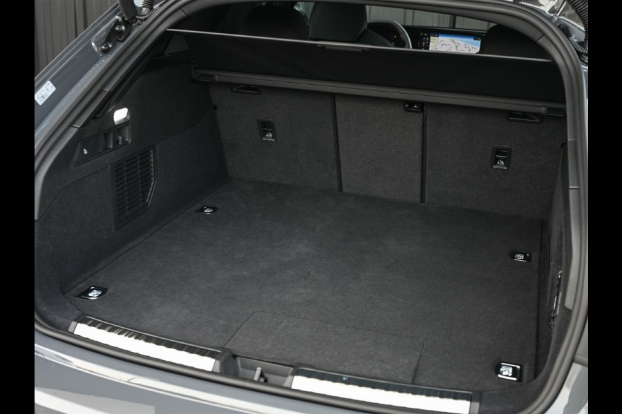 Audi A5 Avant 2.0 e-hybrid quattro S edition Competition | Nimbus grey | 367pk | S-Seats | Panoramadak | B&O Sound | Head-Up | 360 Camera | Adaptive Cruise | Trekhaak | Passagiers display |