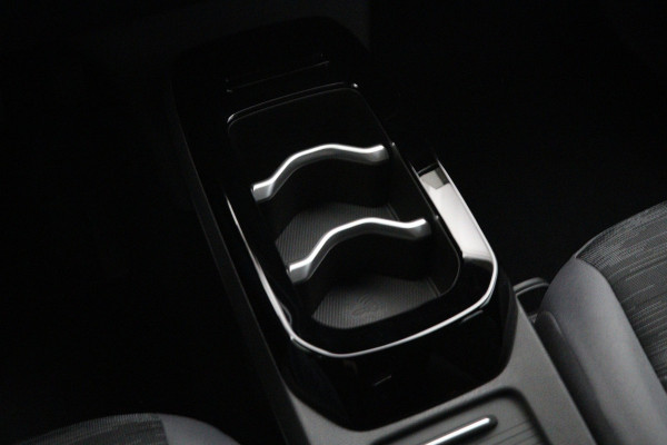 Volkswagen ID.4 Pro 77 kWh 204 PK, SOH 98 %, Winterpakket, Carplay, 360 Camera, Adap. Cruise Control