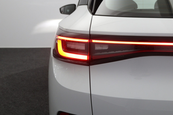 Volkswagen ID.4 Pro 77 kWh 204 PK, SOH 98 %, Winterpakket, Carplay, 360 Camera, Adap. Cruise Control