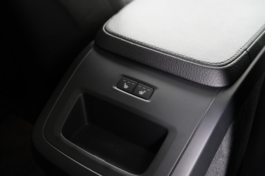Volvo XC90 2.0 T5 250pk AWD Inscription | Stuurverwarming | Stoelverwarming | Carplay | Trekhaak | Camera | Navigatie