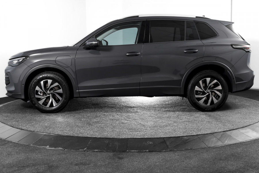 Volkswagen Tiguan 1.5 eHybrid Life Edition | IQ Light | Dig. Cockpit | Adapt. Cruise | Stoel-+stuurverw. | 360 Camera | PDC | App. Connect | ECC | LM 17" | 6086