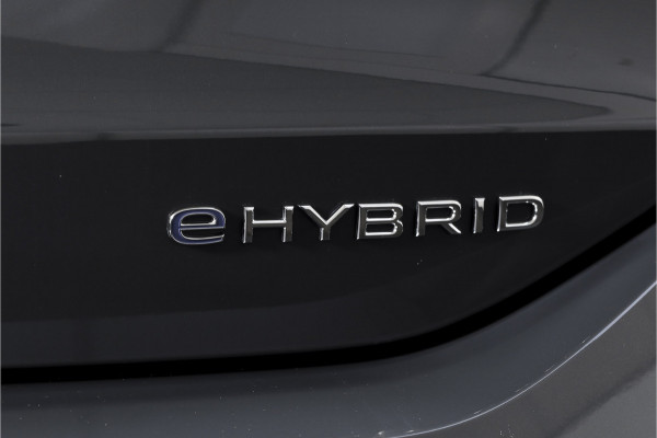 Volkswagen Tiguan 1.5 eHybrid Life Edition | IQ Light | Dig. Cockpit | Adapt. Cruise | Stoel-+stuurverw. | 360 Camera | PDC | App. Connect | ECC | LM 17" | 6086
