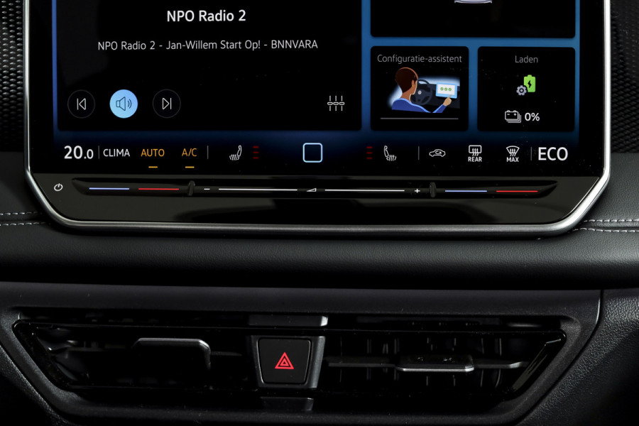 Volkswagen Tiguan 1.5 eHybrid Life Edition | IQ Light | Dig. Cockpit | Adapt. Cruise | Stoel-+stuurverw. | 360 Camera | PDC | App. Connect | ECC | LM 17" | 6086