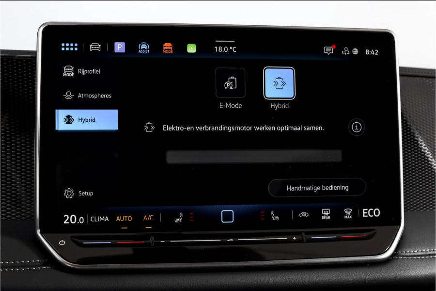 Volkswagen Tiguan 1.5 eHybrid 204 PK Life Edition | Dig. Cockpit | Adapt. Cruise | Stoel-+stuurverw. | 360 Camera | PDC | App. Connect | ECC | LM 17" | 5439