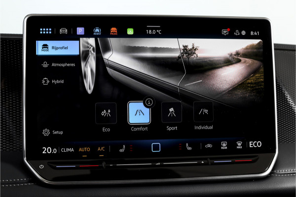 Volkswagen Tiguan 1.5 eHybrid 204 PK Life Edition | Dig. Cockpit | Adapt. Cruise | Stoel-+stuurverw. | 360 Camera | PDC | App. Connect | ECC | LM 17" | 5439