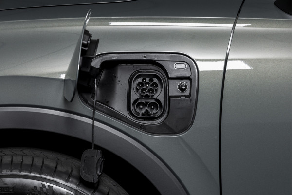Volkswagen Tiguan 1.5 eHybrid 204 PK Life Edition | Dig. Cockpit | Adapt. Cruise | Stoel-+stuurverw. | 360 Camera | PDC | App. Connect | ECC | LM 17" | 5439