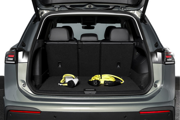Volkswagen Tiguan 1.5 eHybrid 204 PK Life Edition | Dig. Cockpit | Adapt. Cruise | Stoel-+stuurverw. | 360 Camera | PDC | App. Connect | ECC | LM 17" | 5439